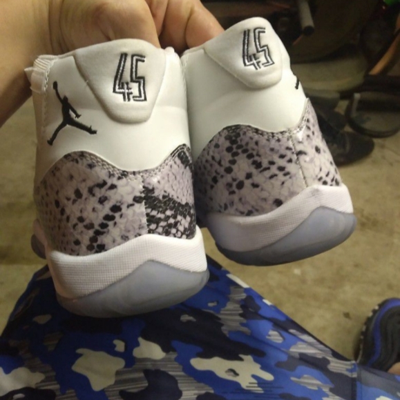 Snakeskin Jordan 11 white - Picture 1 of 5